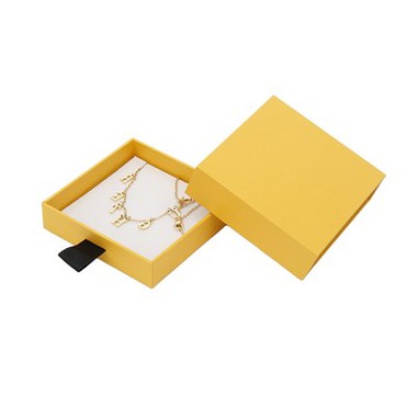 Boîte à colliers plateau